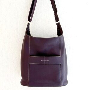 Authentic Hermes Goodnews messenger Chic Purple clemence Leather crossbody bag
